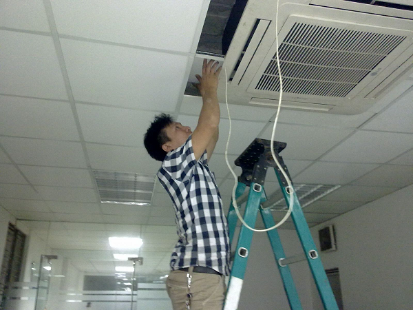 Sửa chữa máy lạnh âm trần